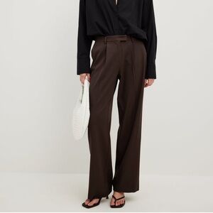 NA-KD Mid to High-waist Trousers in Cholocate Brown size 32